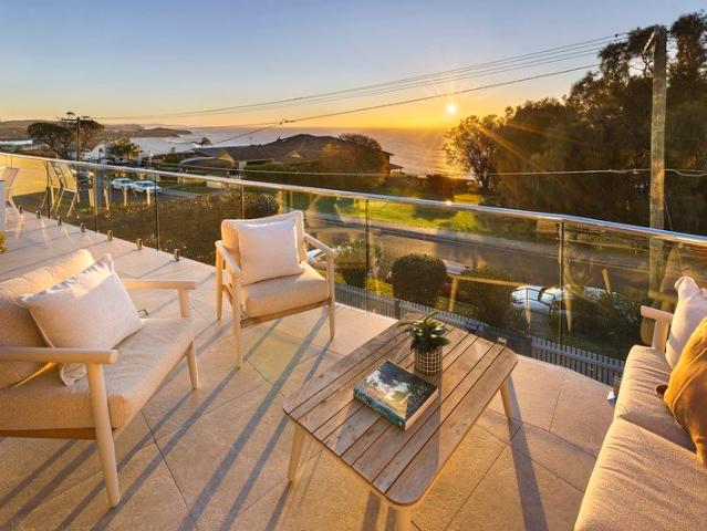 Magnificent ocean and coastal vistas from prized plateau setting