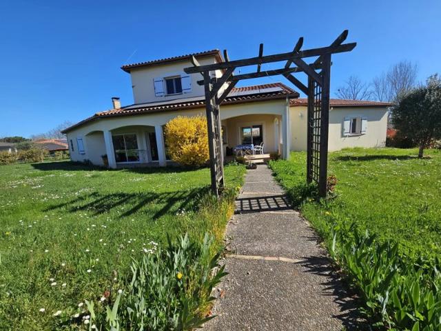 Magnifique Maison T6 Saramon de 199m² 25min d'Auch 15 min Samatan