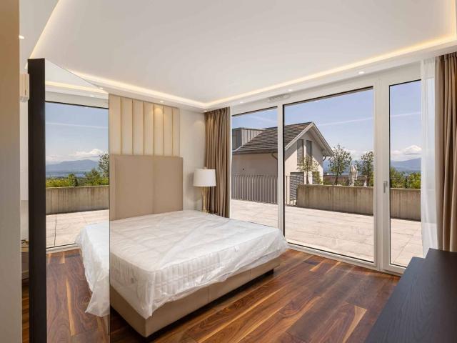 Villa with 10 rooms on sale in Genolier 319 m² | dreamo. Ch
