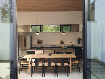 Magnifique maison d'architecte en intérieur d'îlot