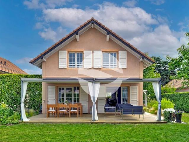 Magnifique maison de 5.5 pièces au cœur de Genthod