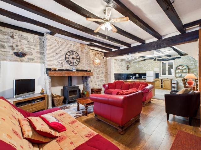 Magnifique maison de village au cœur de la bastide de Tourno. 100m² Tournon d'Agenais