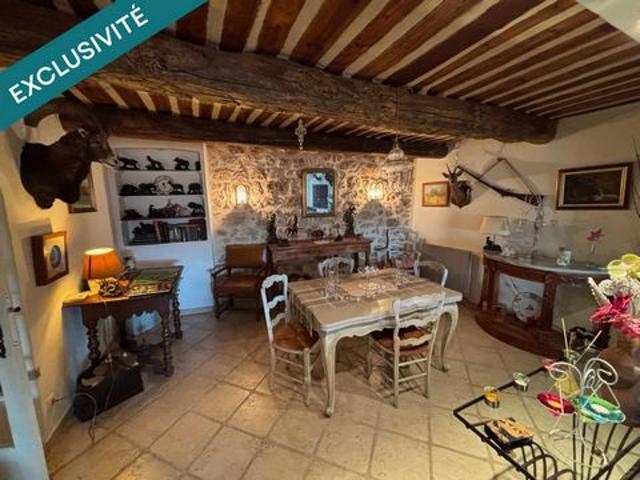Magnifique Maison de village à Esparron de Pallières