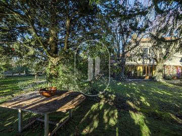 Magnifique Maison de village à vendre en bord de Sorgue proc. 140m² L'isle Sur La Sorgue