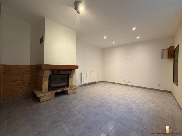 Magnifique maison de village T5 en duplex de 100m²