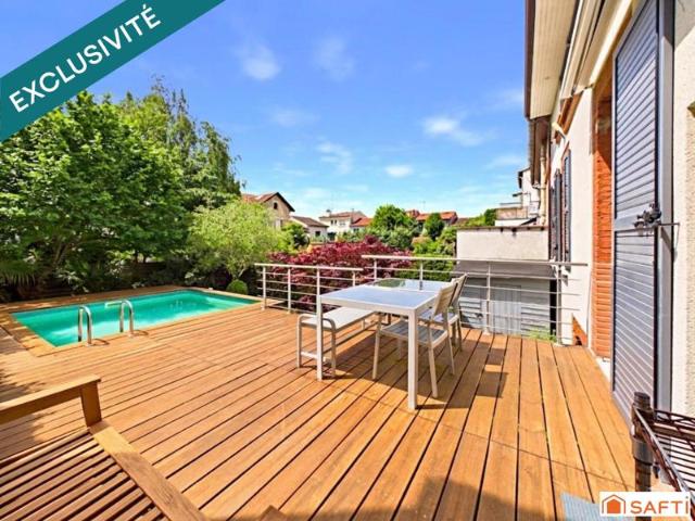Magnifique Maison de Ville T5 avec Piscine et Garage!