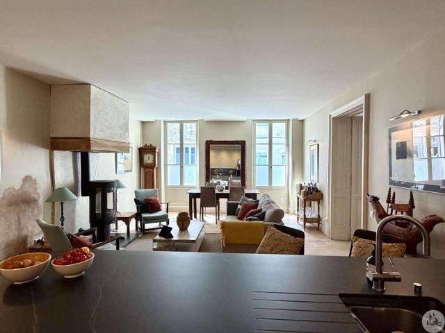 Magnifique maison de caractère avec cour 371m² Eymet