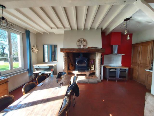 Magnifique Maison de Maitre avec toutes les commodités à pro