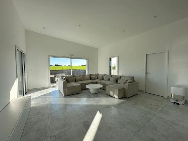 Magnifique Maison de Plain Pied de 124 m² sur 420 m² de Terrain