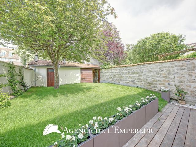 MAGNIFIQUE MAISON EN LOCATION CŒUR DE VILLE