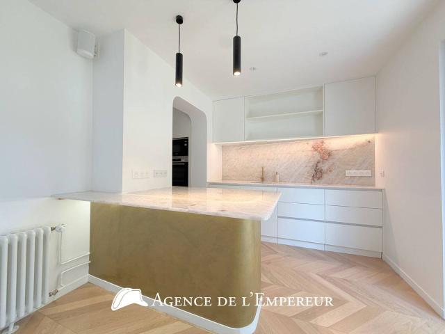 MAGNIFIQUE MAISON EN LOCATION CŒUR DE VILLE