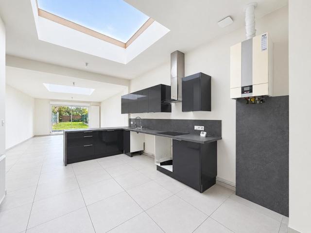 Magnifique maison entièrement rénovée avec 3 chambres et jar