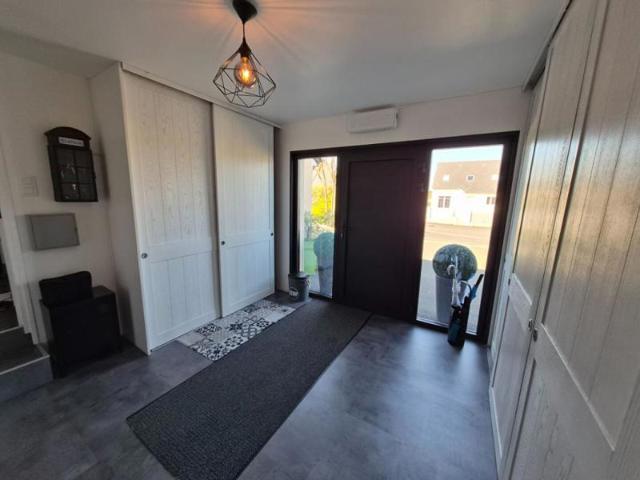 Magnifique maison moderne de 8 pièce s 230 m2 aux portes de Granville