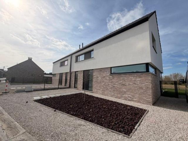 MAGNIFIQUE MAISON NEUVE 5 CHAMBRES 2 SDB A 10 MIN DU SHAPE