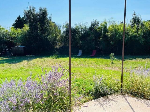 Magnifique maison neuve dans quartier résidentiel de Cavaillon/limite Cheval Blanc, au pied du Luberon. Tout confort. À visiter sans tarder