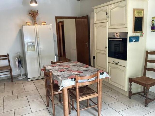 Magnifique maison périgourdine avec sa grande parcelle de bois et étang