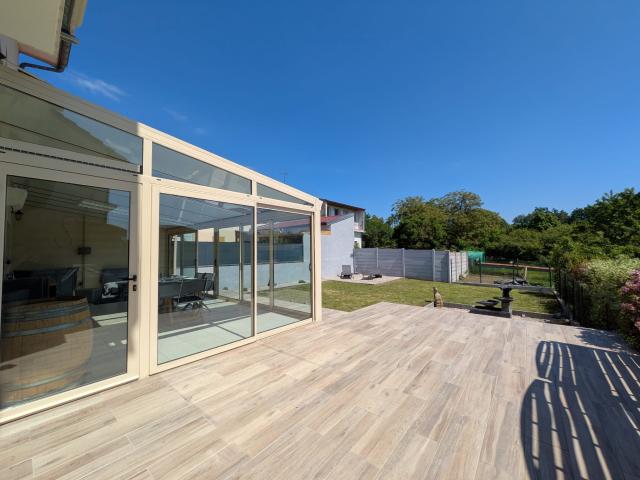MAGNIFIQUE MAISON RÉNOVÉE DE 247M2 AVEC VÉRANDA / JARDIN PAYSAGÉ / GARAGE