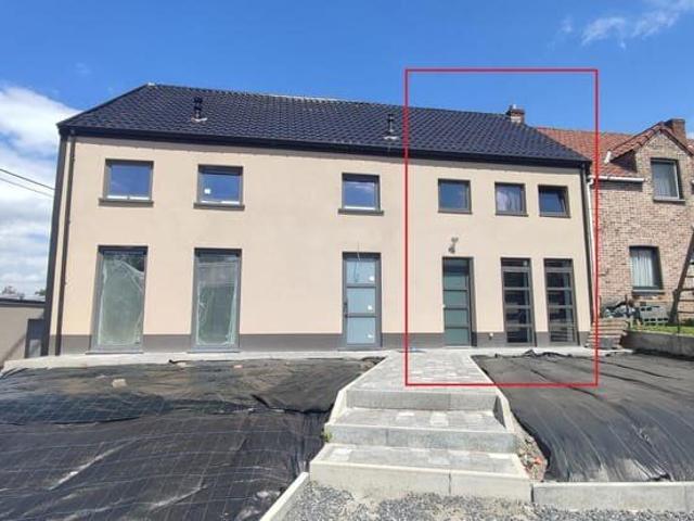 Magnifique maison rénovée 3 chambres avec jardin!