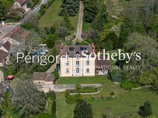 L'élégance d'un art de vivre en Périgord 420m² Bergerac