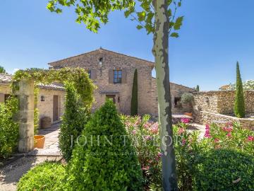 Magnifique mas rénové à Gordes