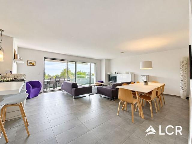 Magnifique appartement meublé de 4,5 pièces Terrasse Vue lac