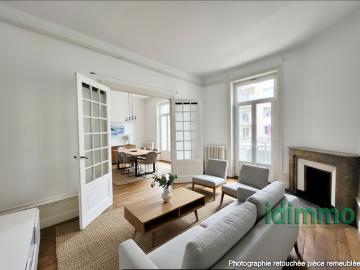 Magnifique appartement au deuxième étage avec un locataire