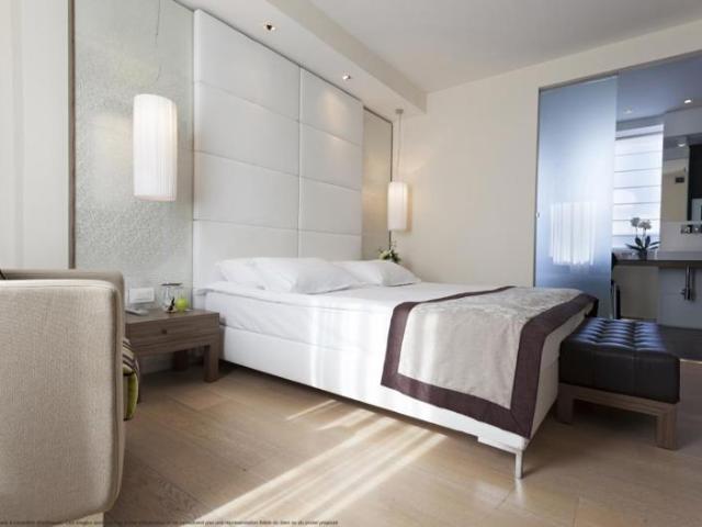 Magnifique Appartement avec Balcon, À Proximité du métro Mairie de Clichy