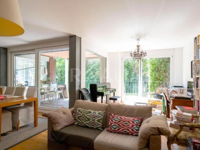 Magnifique appartement contemporain en rez de jardin