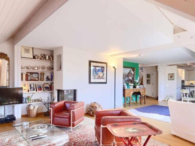 Magnifique appartement duplex de 5.5 pièces en attique