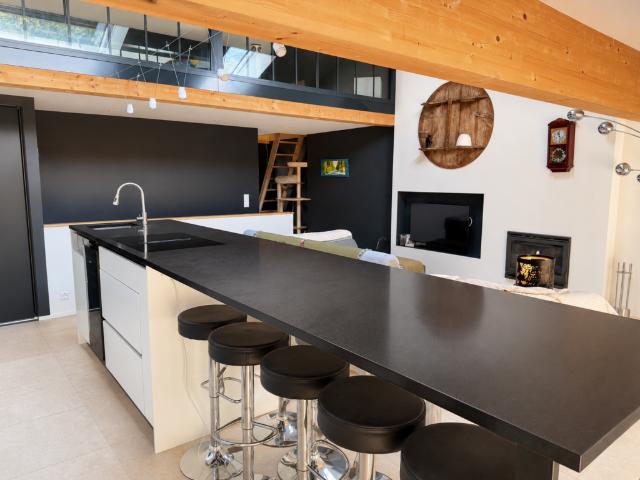 Magnifique appartement d'architecte de 138 m² avec jardin et terrasse Attalens