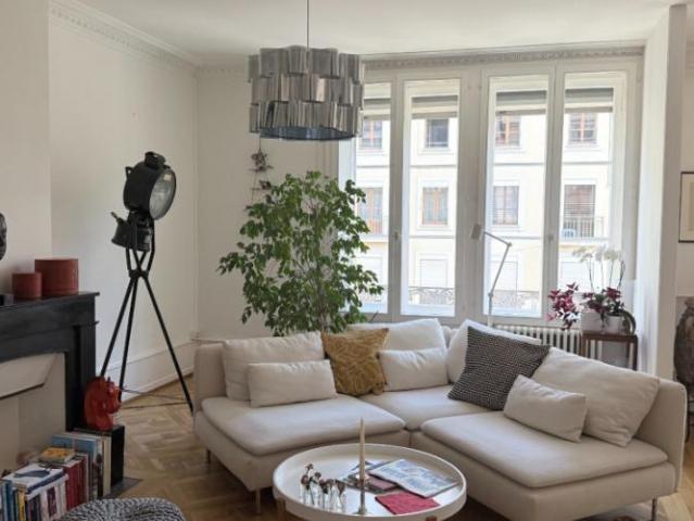 Magnifique appartement de charme de 4 pièces | 105 m² Genève