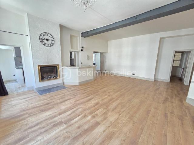 Magnifique appartement de type T3 de 95m² en hypercentre ville de Nevers