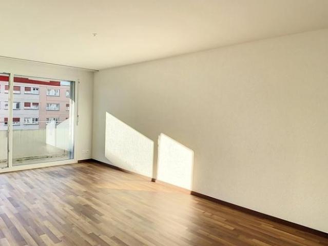 Magnifique appartement de 2.5 pièces avec balcon