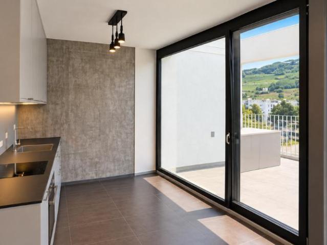 Magnifique appartement de 2.5 pièces en attique moderne à Sion