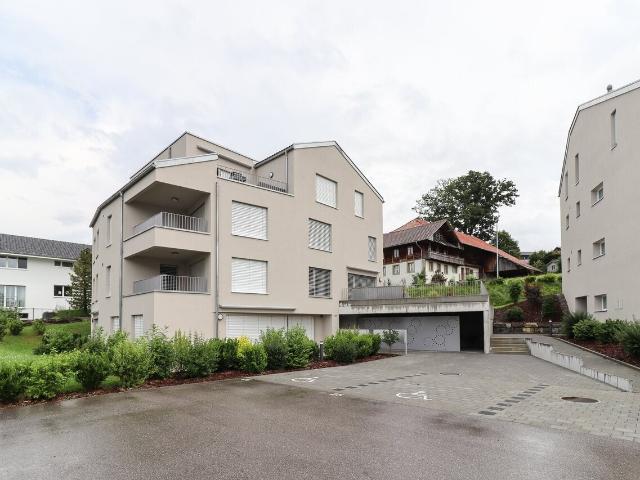 Magnifique appartement de 3.5 pièces au 1er étage au coeur de Giffers