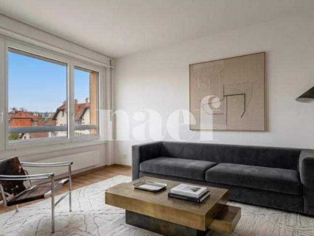 Magnifique appartement de 3.5 pièces entièrement rénové – La Chaux de Fonds