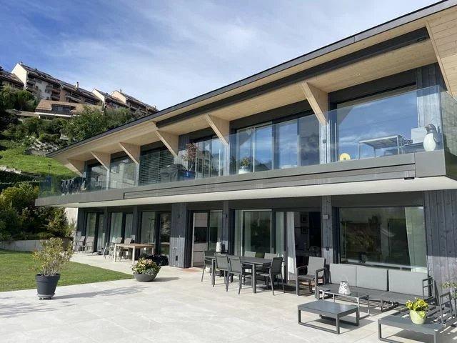 Magnifique appartement de 5.5 pièces au 1er étage avec vue lac et gran