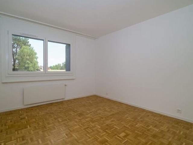 Magnifique appartement de 5.5 pièces entièrement rénové à deux pas du métro