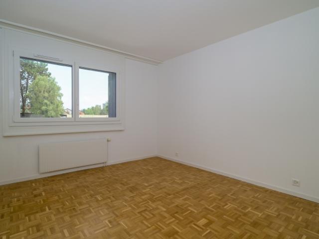 Magnifique appartement de 5.5 pièces entièrement rénové à deux pas du métro