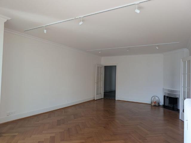Magnifique appartement de 6.5 pièces au 3ème étage avec vue imprenable sur le lac
