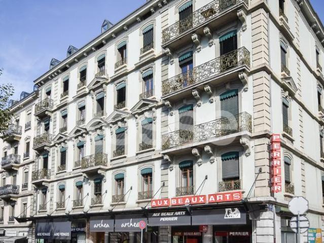 Magnifique appartement de 6 pièces au Centre Ville