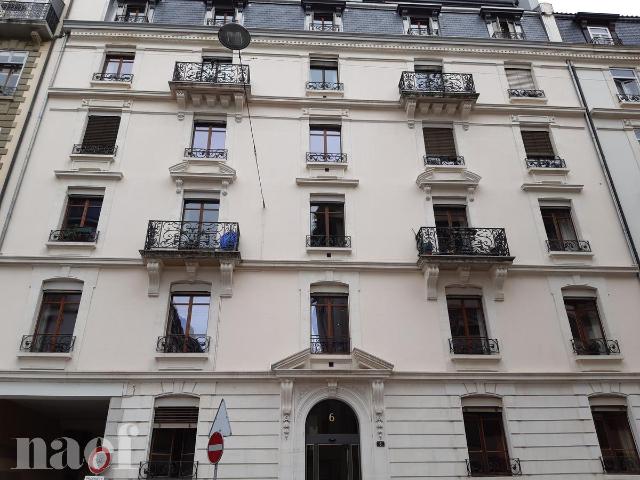 Magnifique appartement de 6 pièces, au coeur de Genè.