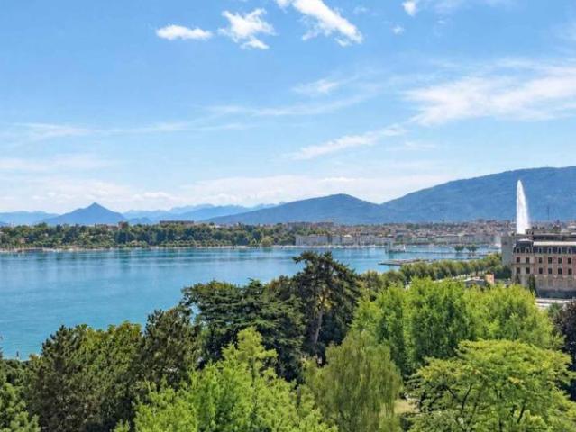 Magnifique appartement de 7.5 pièces avec vue sur le lac