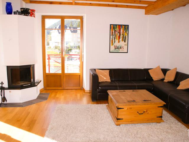 Condominium apartment with 6 rooms on sale in Village 145 m² | dreamo. Ch