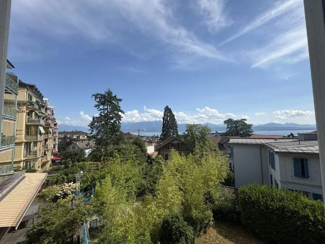 Magnifique appartement ensoleillé avec vue sur le lac