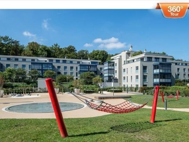 Magnifique appartement ensoleillé de 6.5 pièces au deuxième étage visite 360°