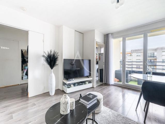 MAGNIFIQUE APPARTEMENT F2 PROCHE CENTRE VILLE !