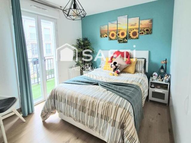 Magnifique appartement f2 transforme en f3 refait a neuf