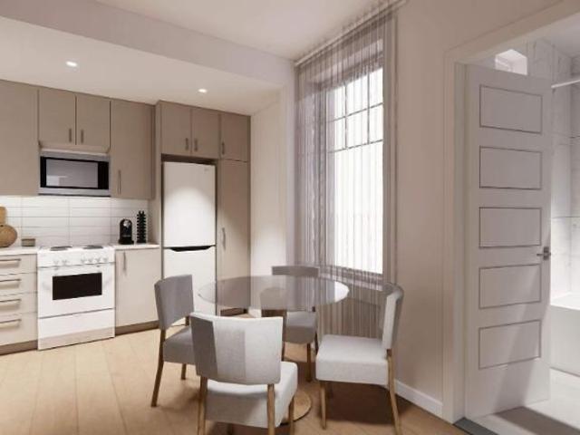 Magnifique appartement rénové de 2 chambres Westmount