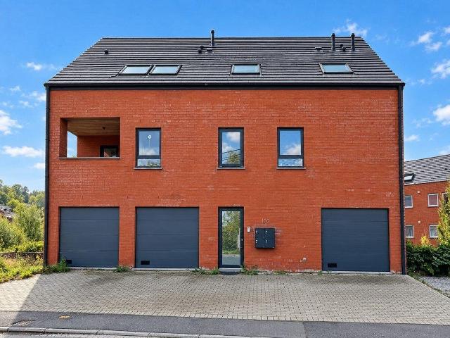 Magnifique appartement rez de chaussée avec jardin
